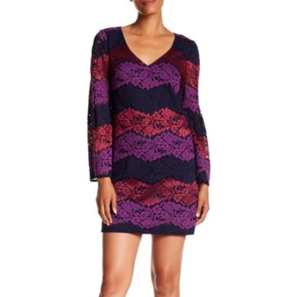 Trina Turk NWT Revue Bell Sleeve Lace Dress Size Small - Picture 2 of 11